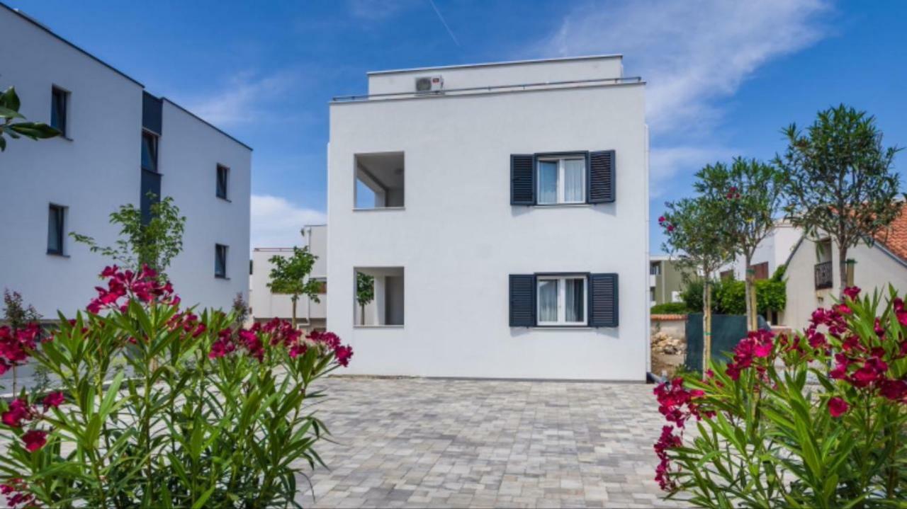 Apartmani Paradise 佩特坎内 外观 照片