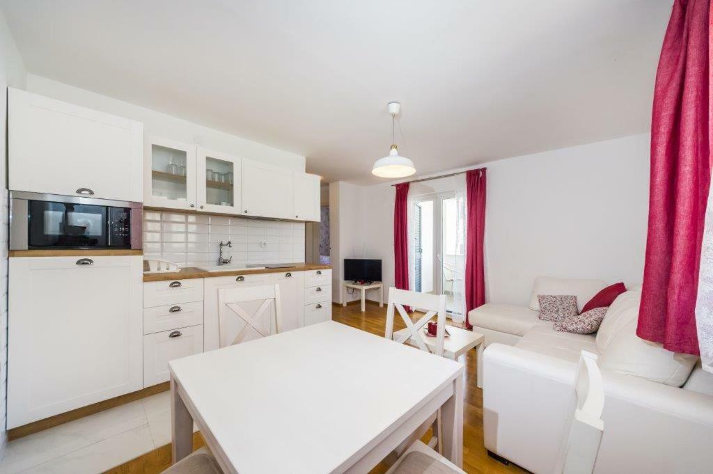 Apartmani Paradise 佩特坎内 外观 照片