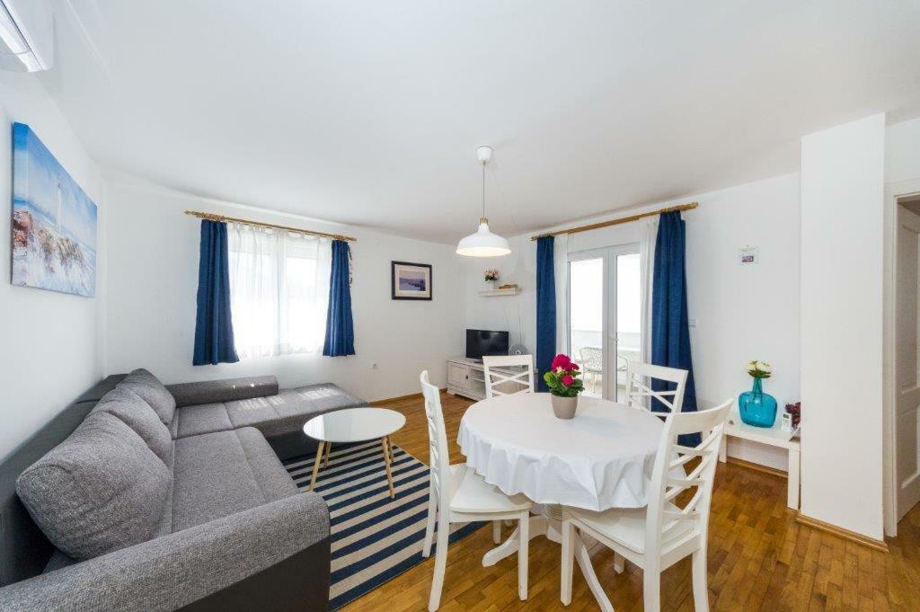 Apartmani Paradise 佩特坎内 外观 照片