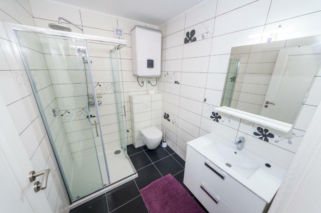 Apartmani Paradise 佩特坎内 外观 照片